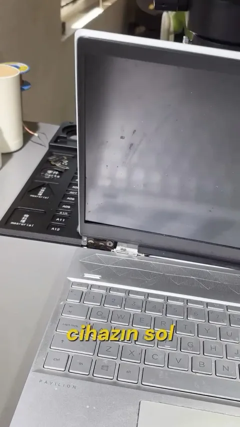 Bugün Mutfağımızda kasası ve menteşesi hasarlı HP Marka dizüstü bilgisayar vardı. ✅kasa…